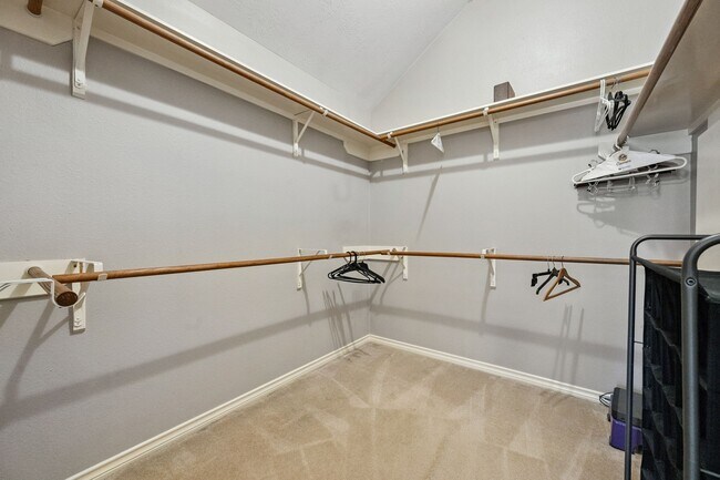 Building Photo - 16334 Pinon Vista Dr