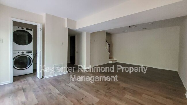 Building Photo - 14304 Ramblewood Dr