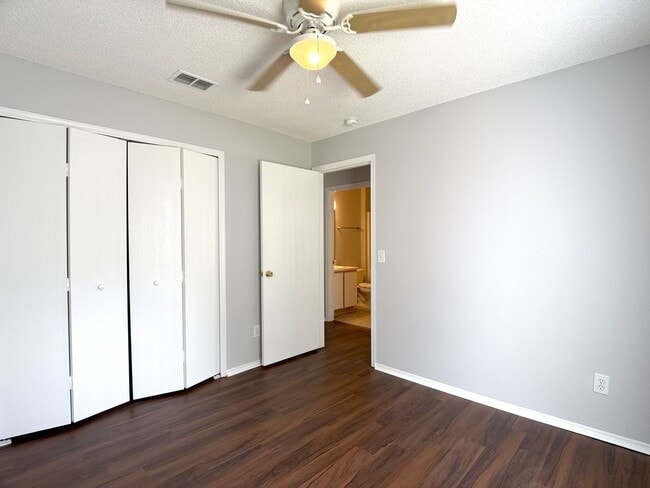 Building Photo - 287 S Walleye Dr