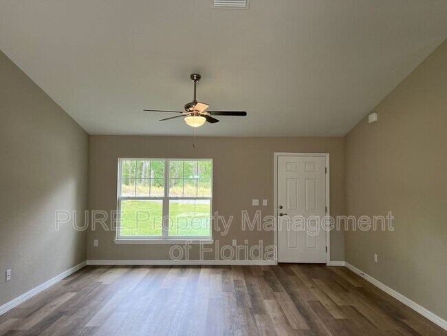Building Photo - 8 Locust Loop Dr