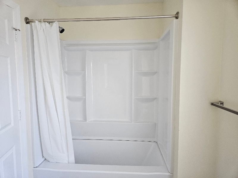 Building Photo - 302 N Main St