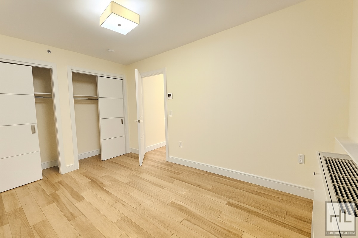 Building Photo - Northern Boulevard