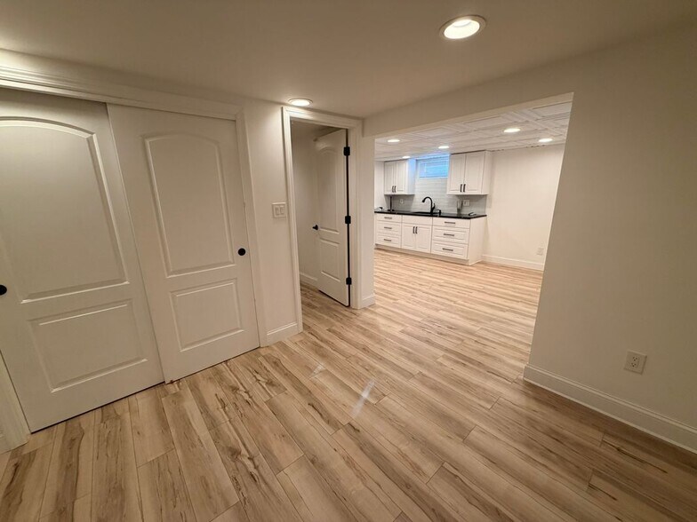 Building Photo - 2002 City Ave