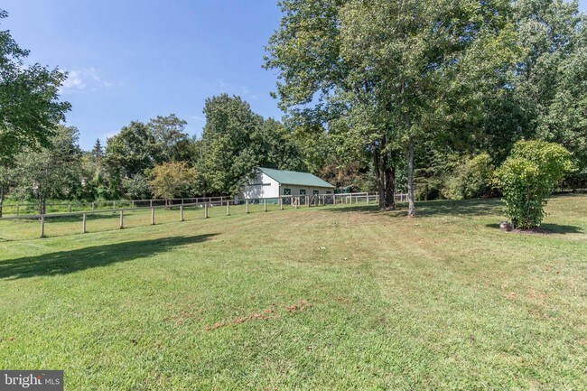 Building Photo - 2115 Pony Trail Dr