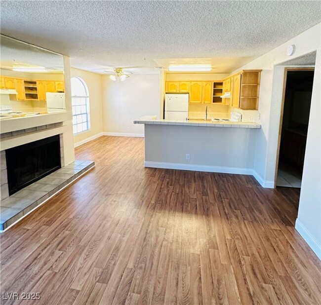 Building Photo - 2977 Juniper Hills Blvd