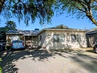 Building Photo - Large floorplan