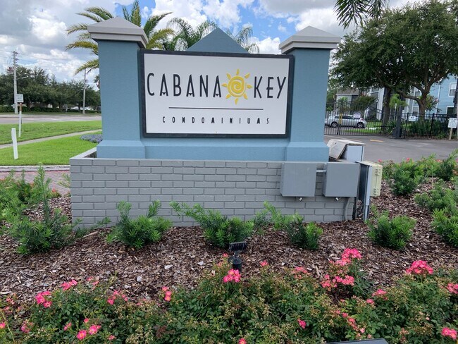 Building Photo - ** Move in Special $500 off your first months rent** FABULOUS 2 Bedroom/1 Bath Condo!!