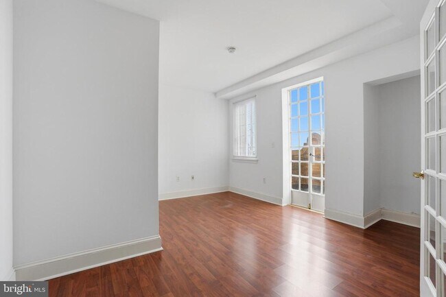 Building Photo - 1512 Spruce St