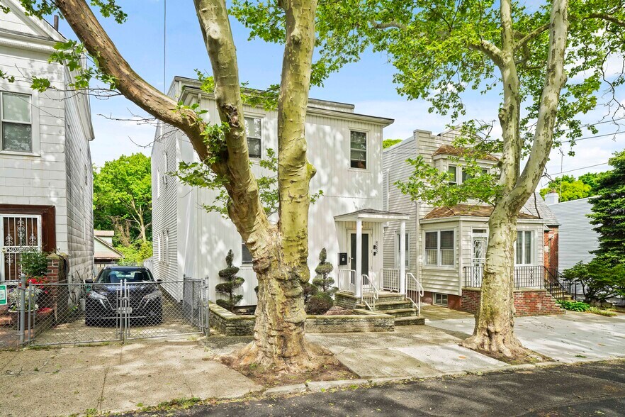 Building Photo - 8282 88th Pl
