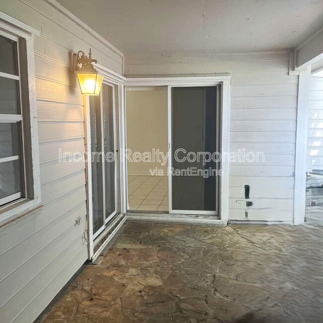 Building Photo - 13768 SW 149th Cir Ln
