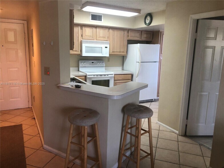 Building Photo - 1280 S Alhambra Cir