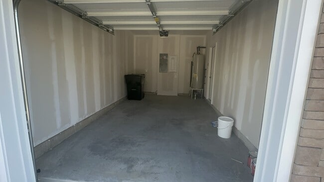Building Photo - 553 McCormick Farm Pl