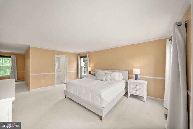 Building Photo - 5667 Lonesome Dove Ct