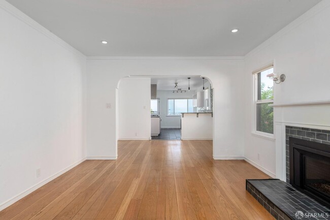 Building Photo - 3319 Herrier St