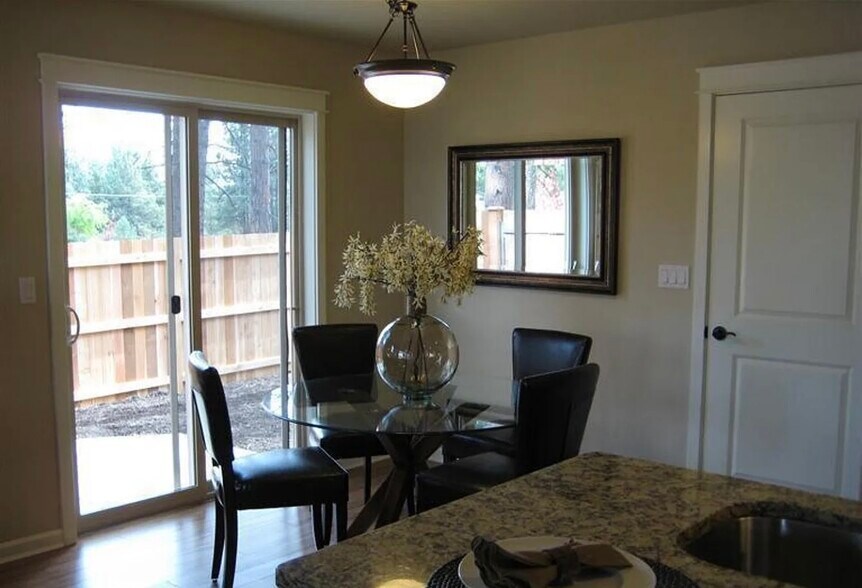 Building Photo - 20256 Badger Rd