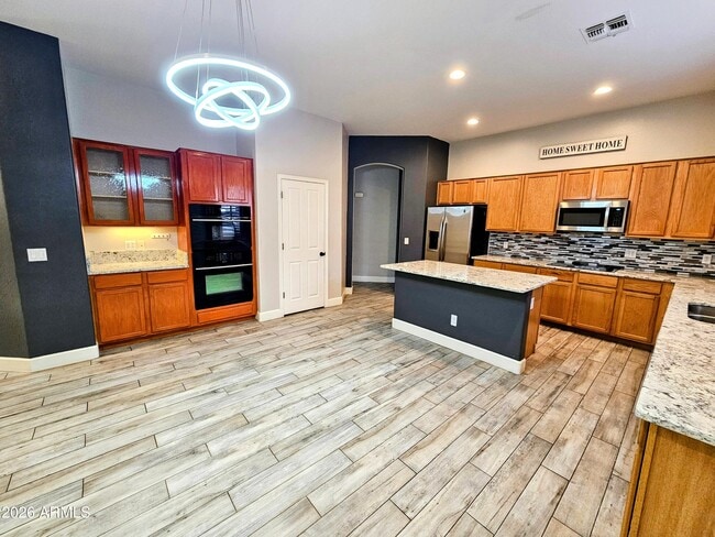 Building Photo - 1221 E Kramer Cir