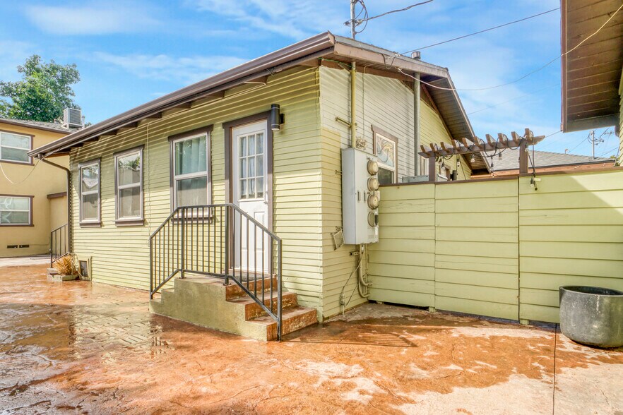 Building Photo - 3259 La Clede Ave