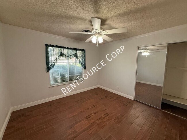 Building Photo - 2522 Marcella St