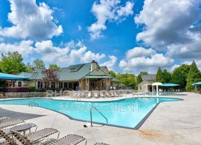 Building Photo - 9926 Stretford Rd