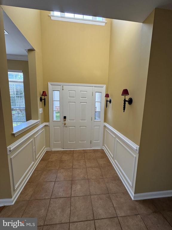 Building Photo - 400 Kintyre Ln