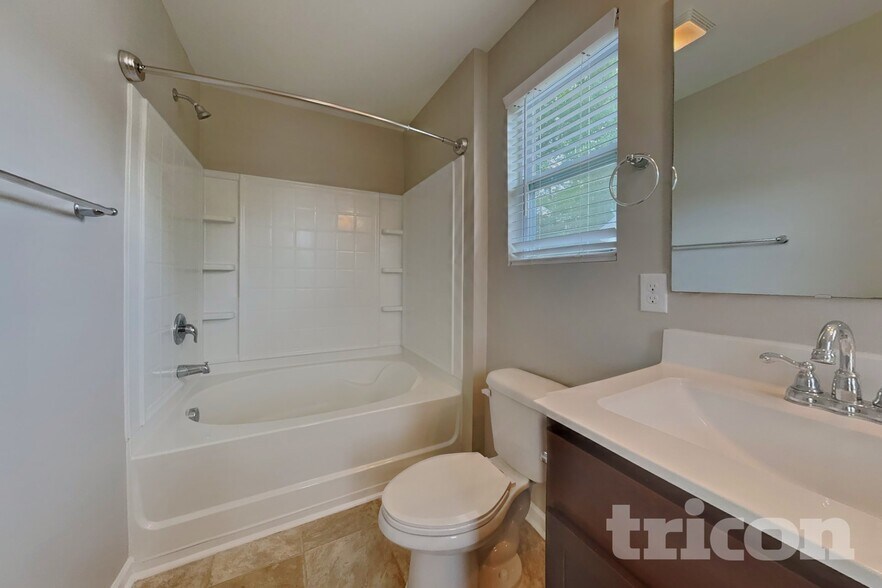 Building Photo - 1335 Bridgton Cape Ct