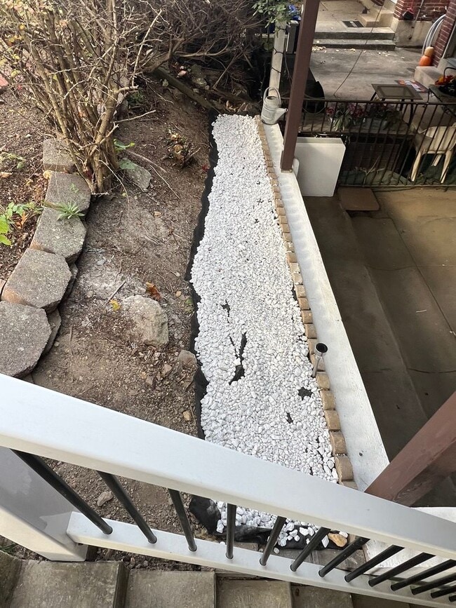 Building Photo - Newly Updated 3 bedroom Mount Penn Home with garage