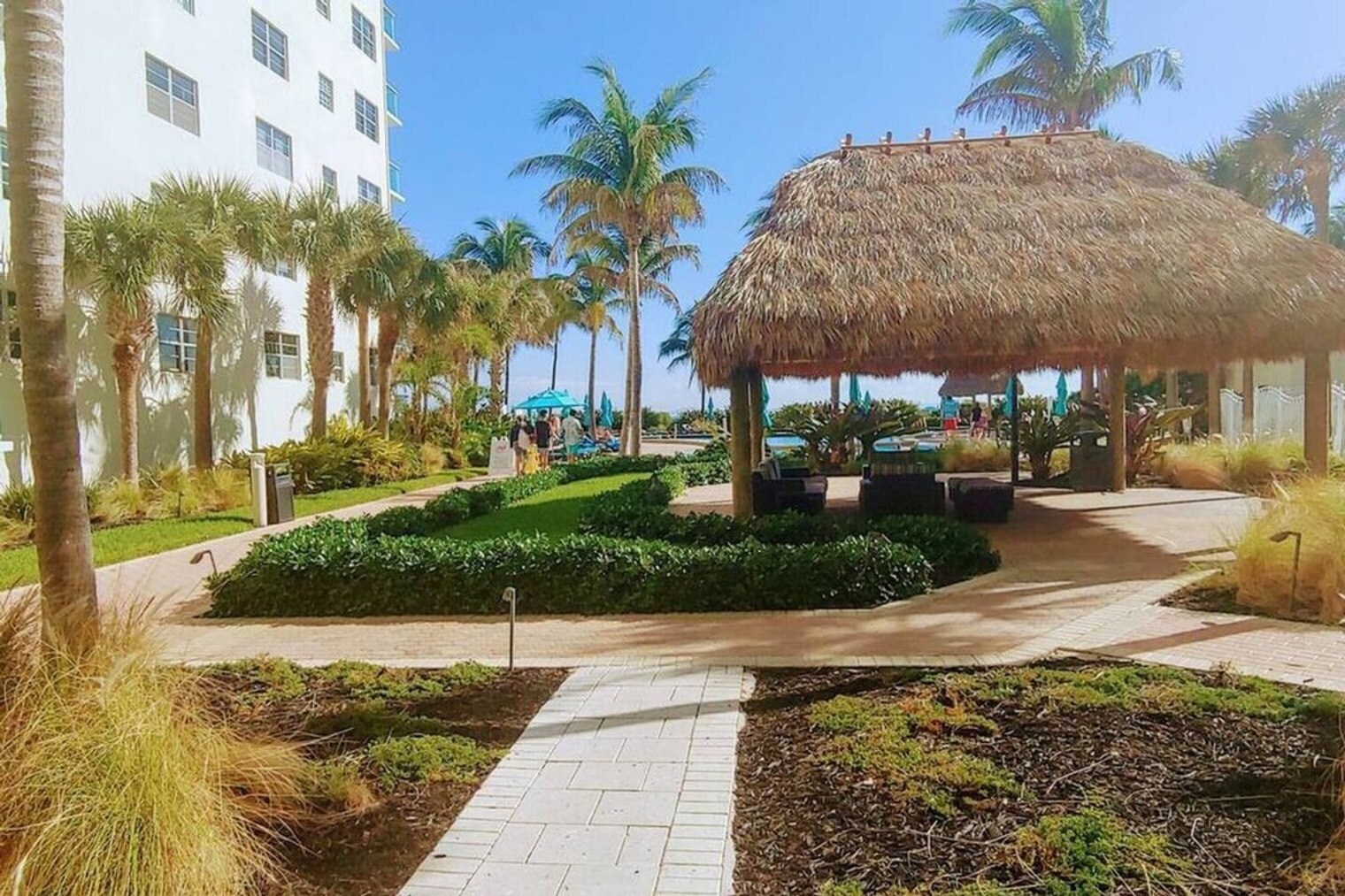 Building Photo - 3801S S Ocean Dr