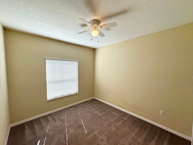 Building Photo - 6 Prince Eric Ln