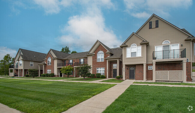 Building Photo - Legends Rosewood Village