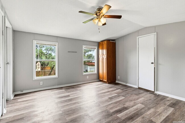 Building Photo - 636 Balsa