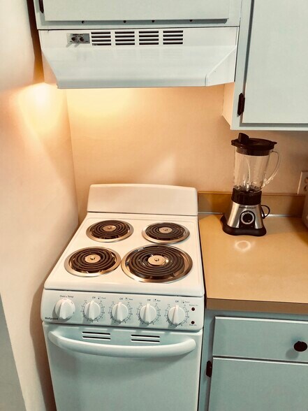 Building Photo - 24 Prospect St