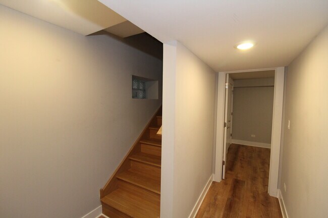Building Photo - 1411 W Taylor St