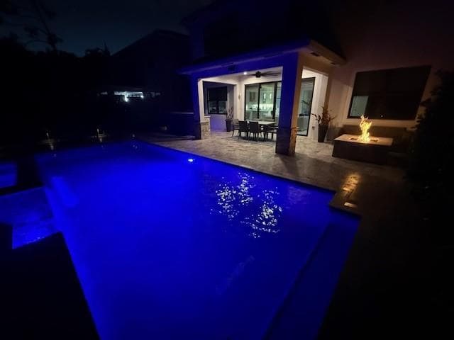 Building Photo - 7289 Stella Ln