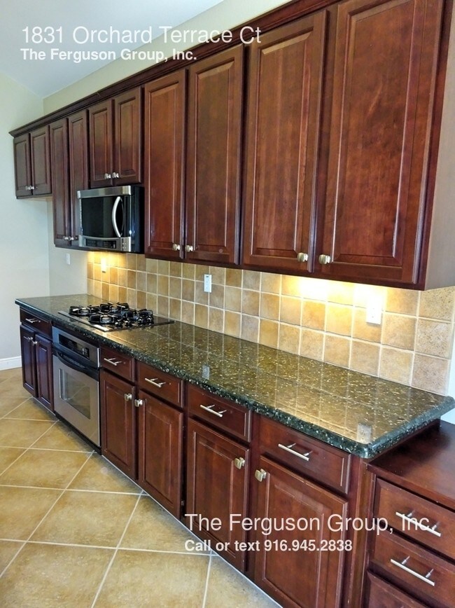 Building Photo - 1831 Orchard Terrace Ct