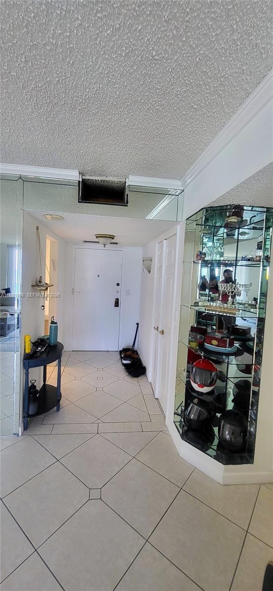 Building Photo - 3800 S Ocean Dr