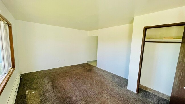 Building Photo - 1113 Larch St