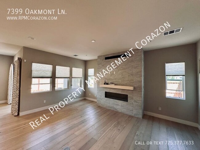 Building Photo - 7399 Oakmont Ln