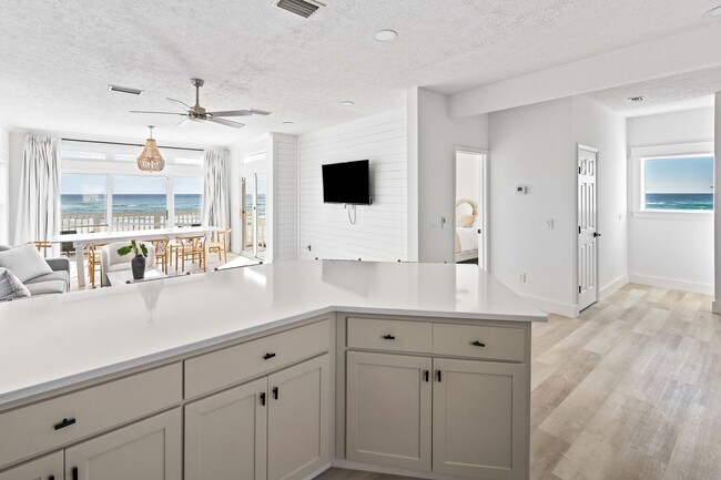 Building Photo - Newly Renovated Beach Front Four Bedroom Home