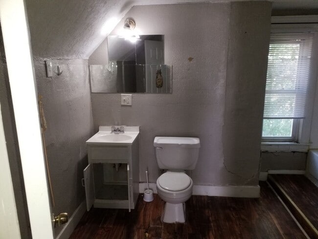 Building Photo - Spacious 5 BD/3 BA Home in the Heart of Ka...