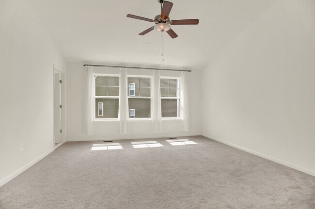 Building Photo - 11301 Carobel Ct