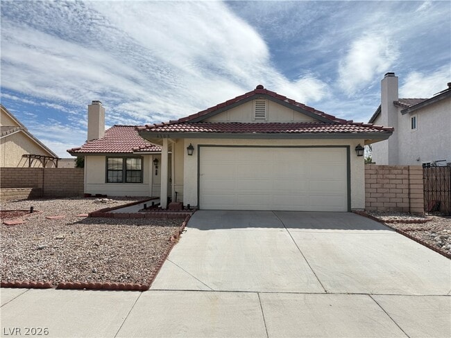 Building Photo - 4308 Apex Dr