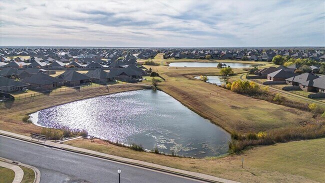 Building Photo - 18208 Scarborough Dr