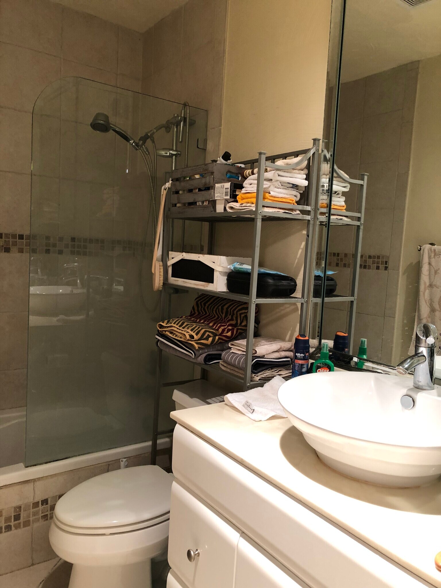 Building Photo - 1423 Holly Heights Dr