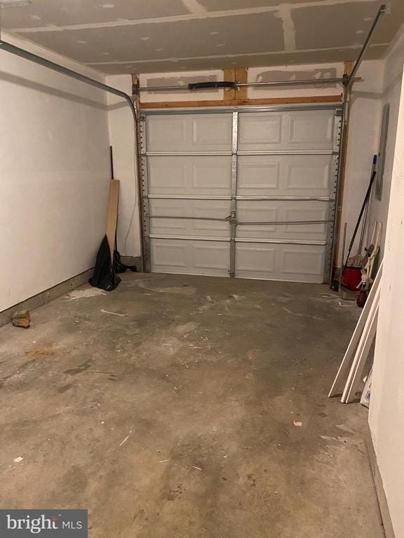 Building Photo - 71 Athens Dr