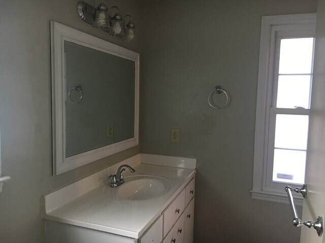 Building Photo - 807 Woodward St