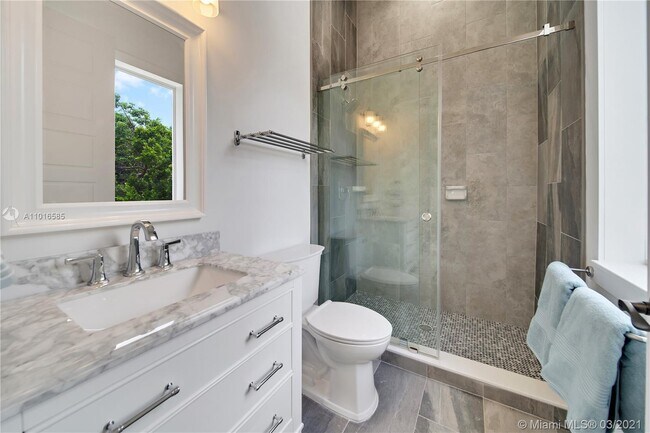 Building Photo - 2 Flamingo Hammock Rd