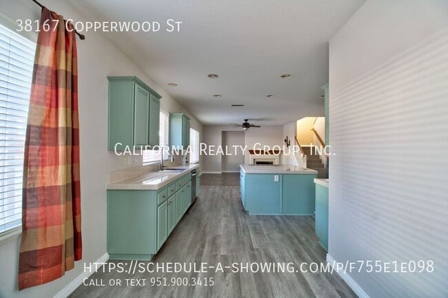 Building Photo - 38167 Copperwood St