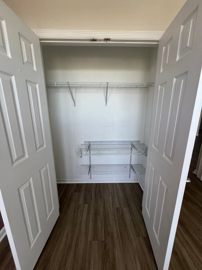 Building Photo - Stunning 3-Bed / 2-Bath Condo in Hunters Creek – Prime Orlando Location