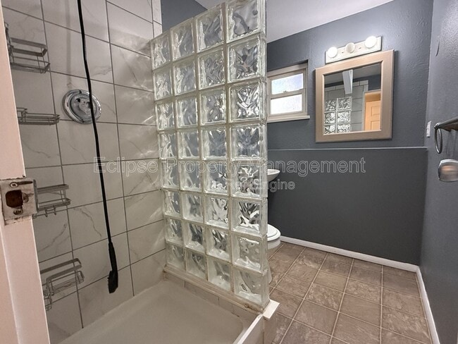 Building Photo - 2810 Bookcliff Ave