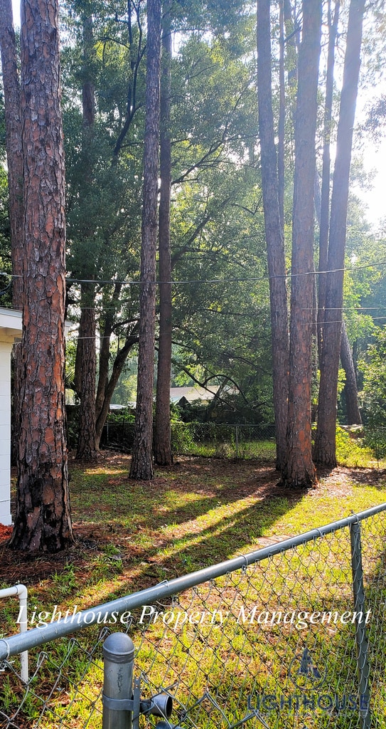 Building Photo - NEWLY RENOVATED 3 bed/2 bath!